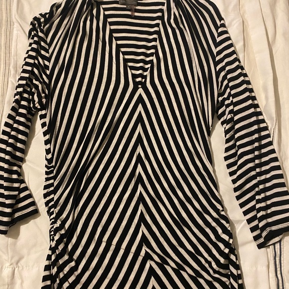 Vince Camuto - Picture 2 of 5